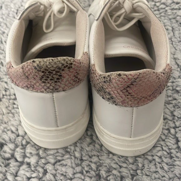 Valentino White/Pink Sneakers with Snake Skin detailing by Mario Valentino - Picture 9 of 16